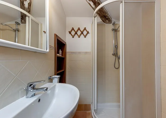 Giotto Palace Apartment